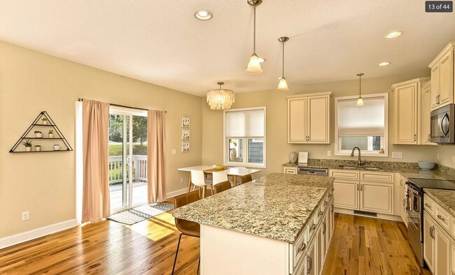 Building Photo - Special!! $500 off first month's rent! Gorgeous 3bd 3ba newer home in quiet neighborhood