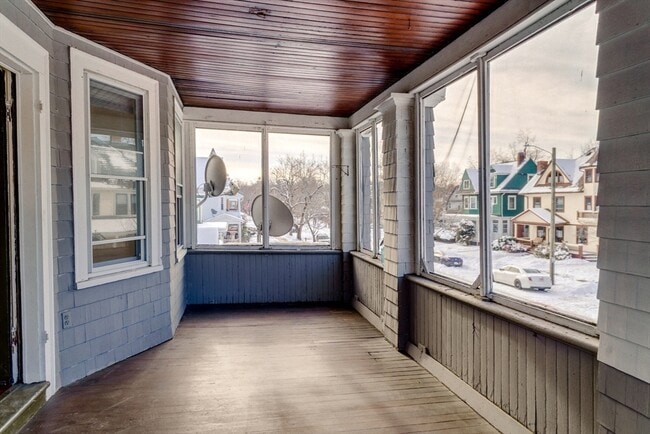 Building Photo - 31 Firglade Ave