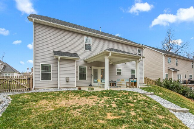 Building Photo - 4 Bedroom Home on a Cul-de-Sac with Lawn Care Included!