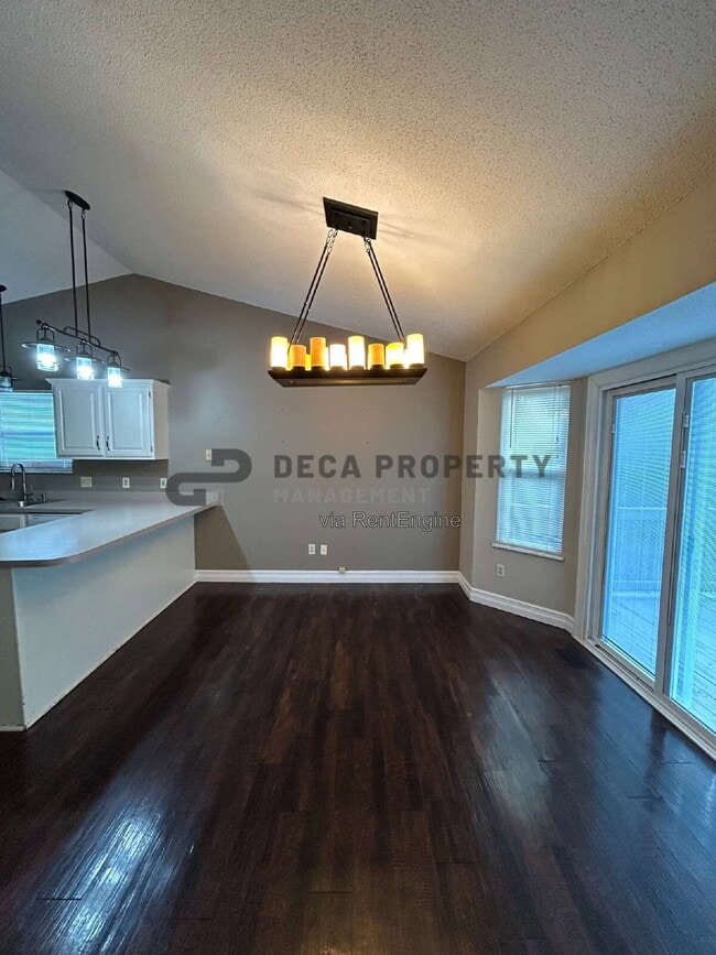 Building Photo - 4175 Whitehall Dr