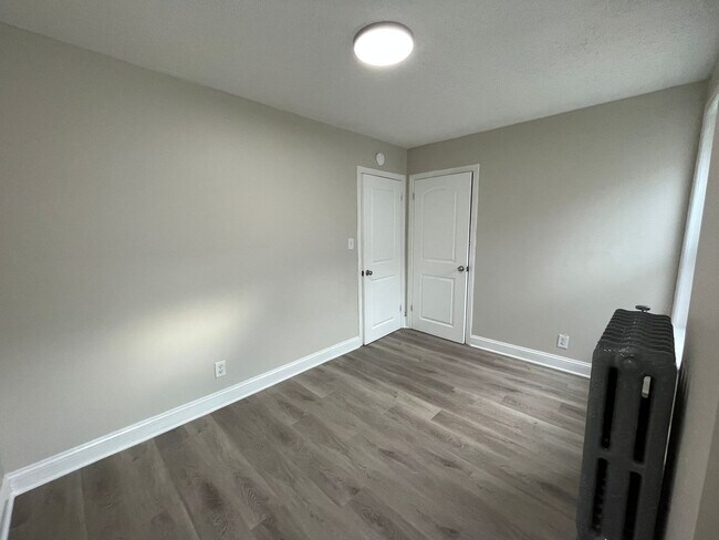 Building Photo - Beautiful 4 Bedroom, 1.5 Bath in Chester