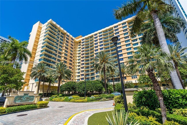 Building Photo - 2501 S Ocean Dr