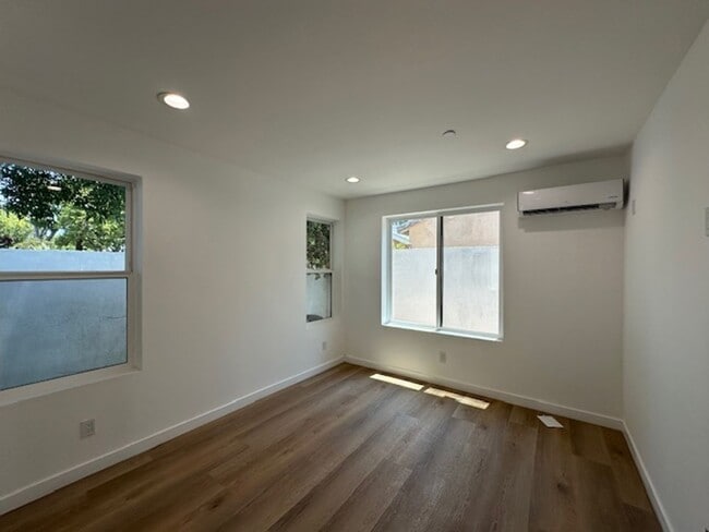 Building Photo - Brand new 2-bedroom 2-bathroom designed fo...