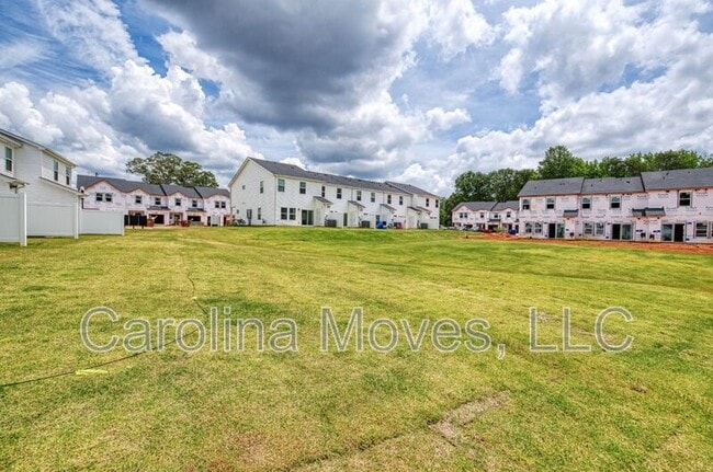 Building Photo - 500 Benoni Pl