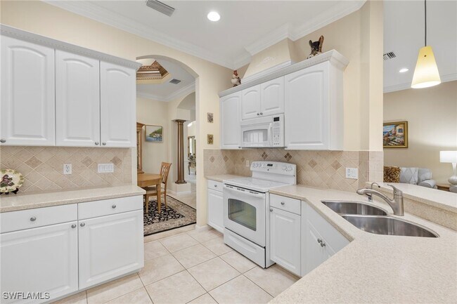 Primary Photo - 15865 Delaplata Ln
