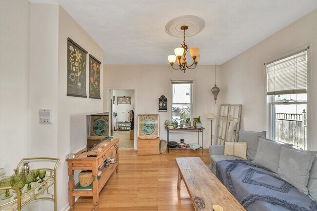 Building Photo - 88 Pearl St