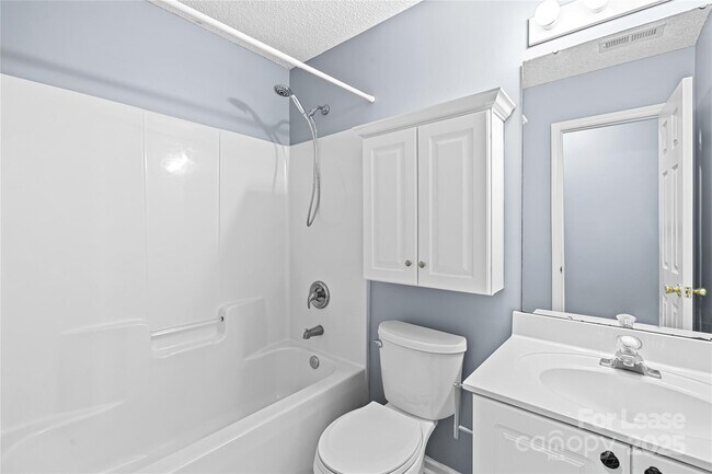 Building Photo - 2215 Genesis Dr
