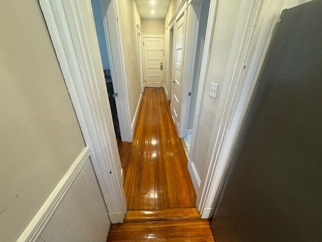 Building Photo - 41 Lafayette St