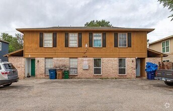 Building Photo - 2619 Ektom Dr