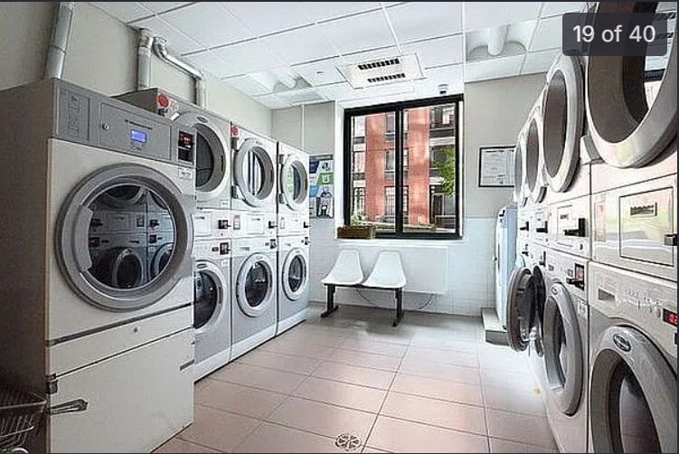 Building Photo - 8 Vanderbilt Ave