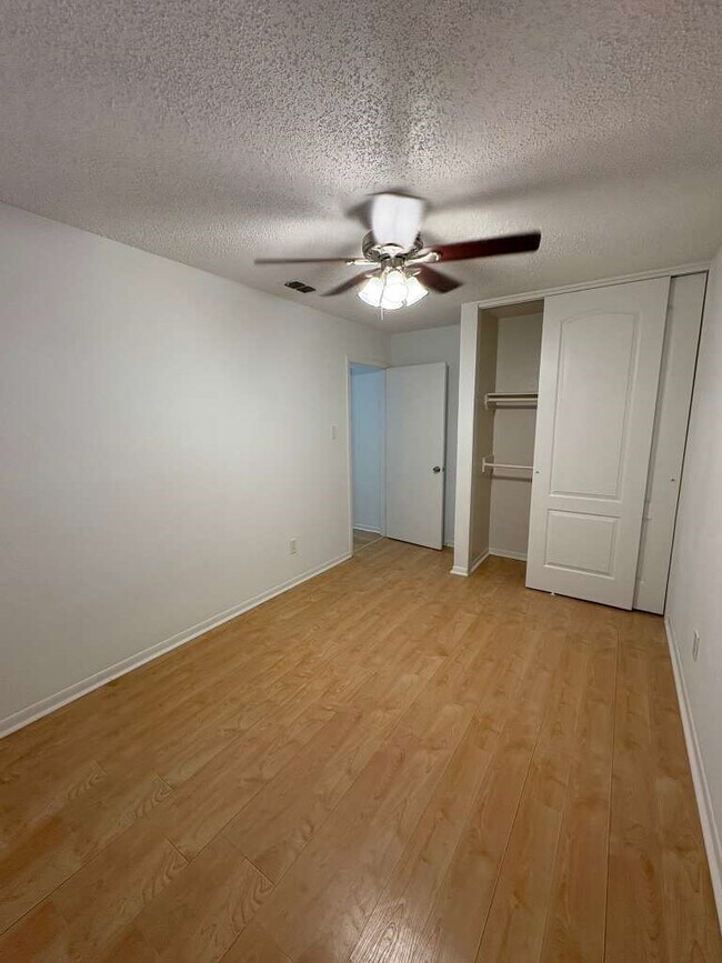 Building Photo - 4007 Issacks Way