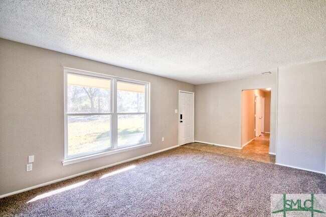 Building Photo - 11105 Largo Dr
