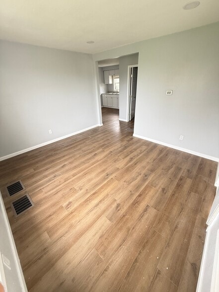 Building Photo - 715 Locust St