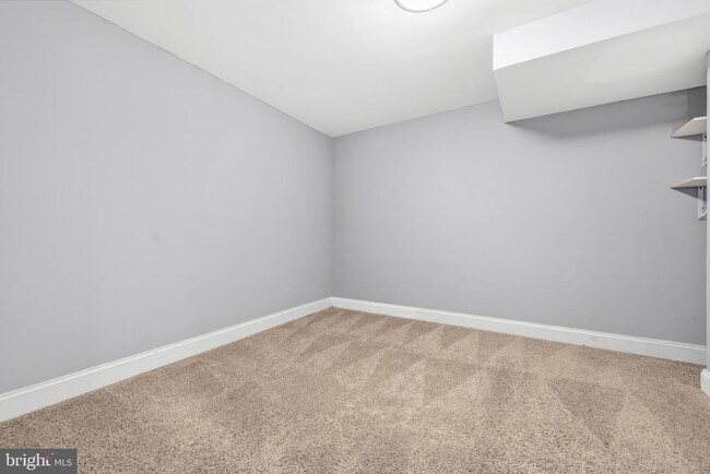 Building Photo - 4217 Kenton Cir