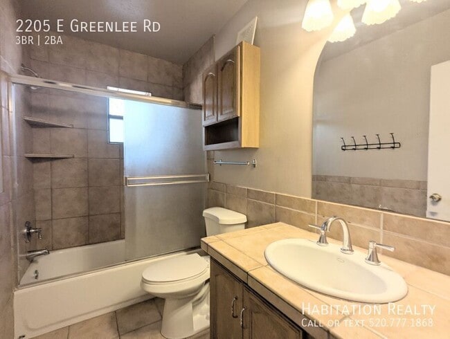 Building Photo - 2205 E Greenlee Rd