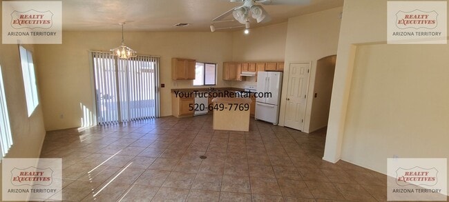 Building Photo - Starr Pass Shadows 4 bedrooms and 2 bathrooms