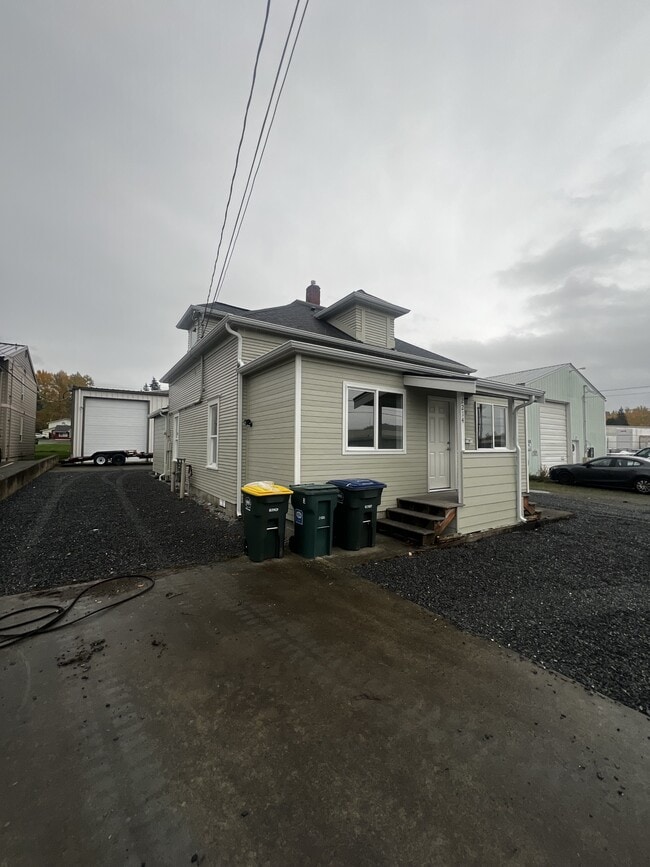 Building Photo - 2214 Valencia St