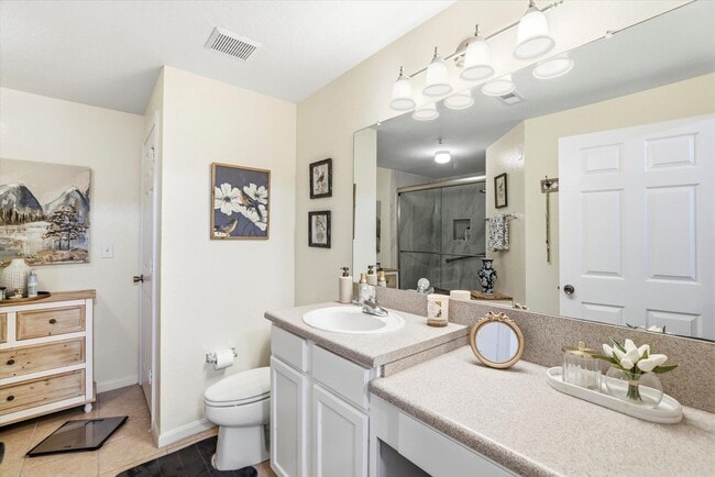 Building Photo - 2801 Chancellorsville Dr