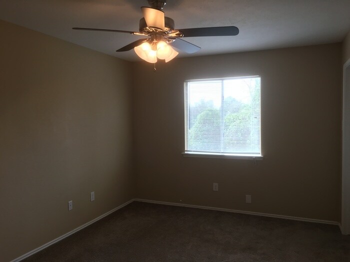 Building Photo - 8402 Storm Creek Dr