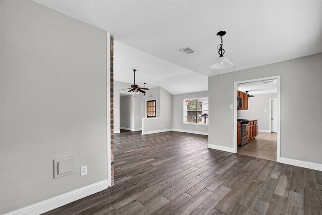 Building Photo - 3218 Tynemeadow Ct