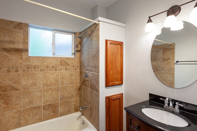 Building Photo - 4033 Meade St