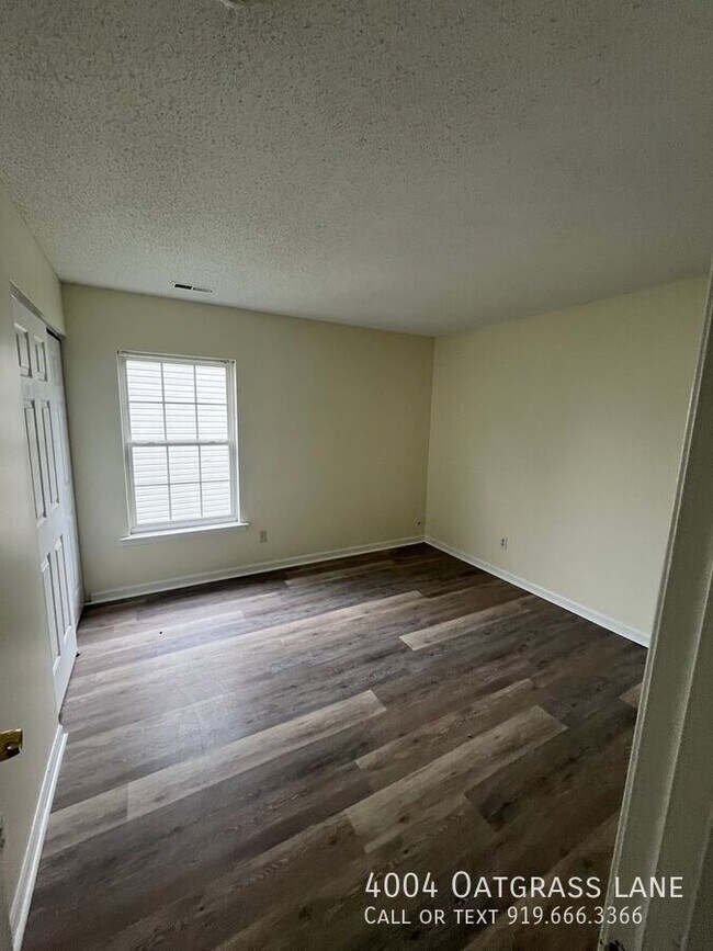 Building Photo - 4004 Oatgrass Ln
