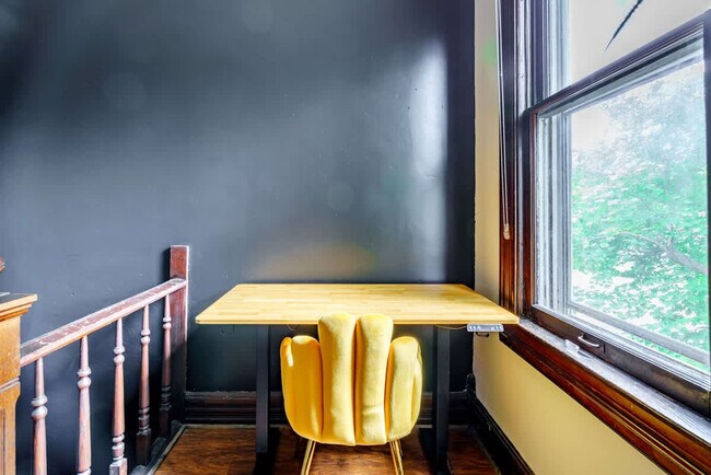 Building Photo - 241 W Water St