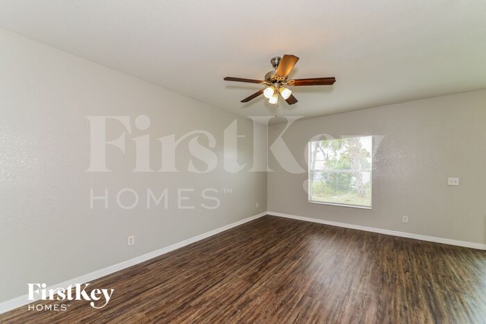 Building Photo - 1057 Cassia St