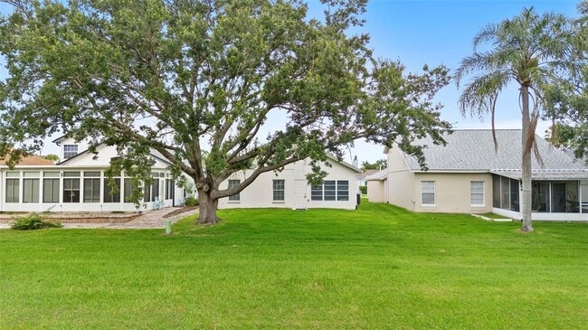 Building Photo - 5730 Parkview Lake Dr
