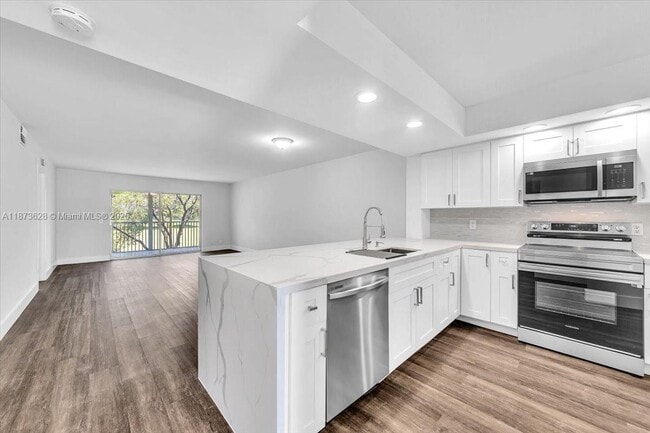 Building Photo - 1201 SW 128th Terrace
