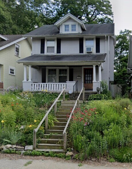 Primary Photo - 1024 E Stewart St