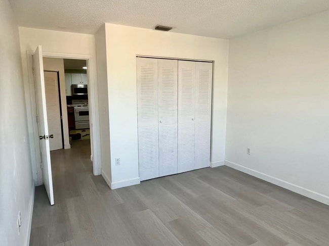 Building Photo - 8851 NW 119th St