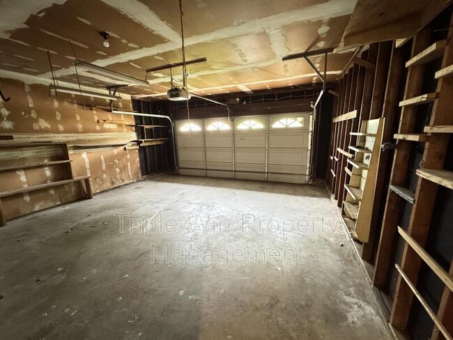 Building Photo - 11282 Ashcroft Ln
