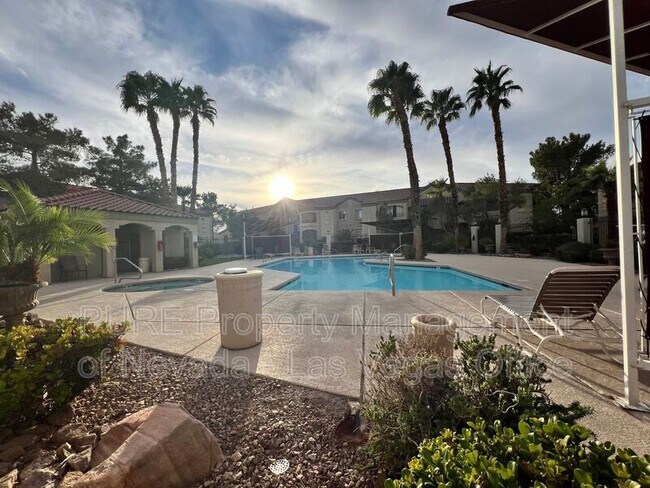 Building Photo - 7885 W Flamingo Rd