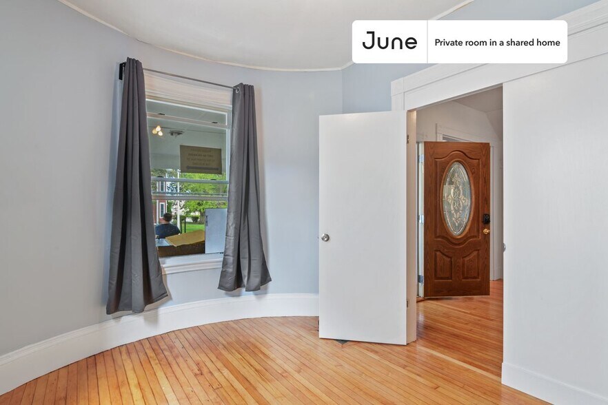 Building Photo - Room in Shared 6 bed/1.5 bath home in Brighton