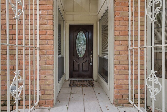 Building Photo - 22206 N Fork Dr