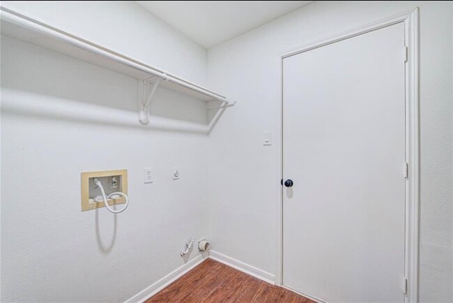Building Photo - 13714 Neston Dr