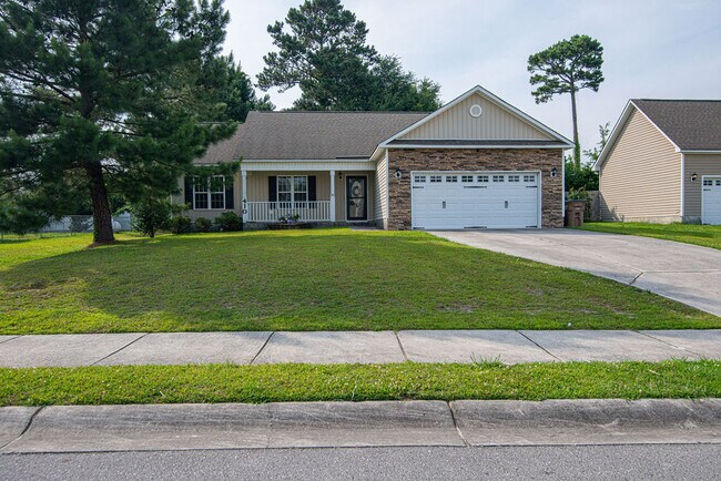 Building Photo - 410 Jasmine Ln
