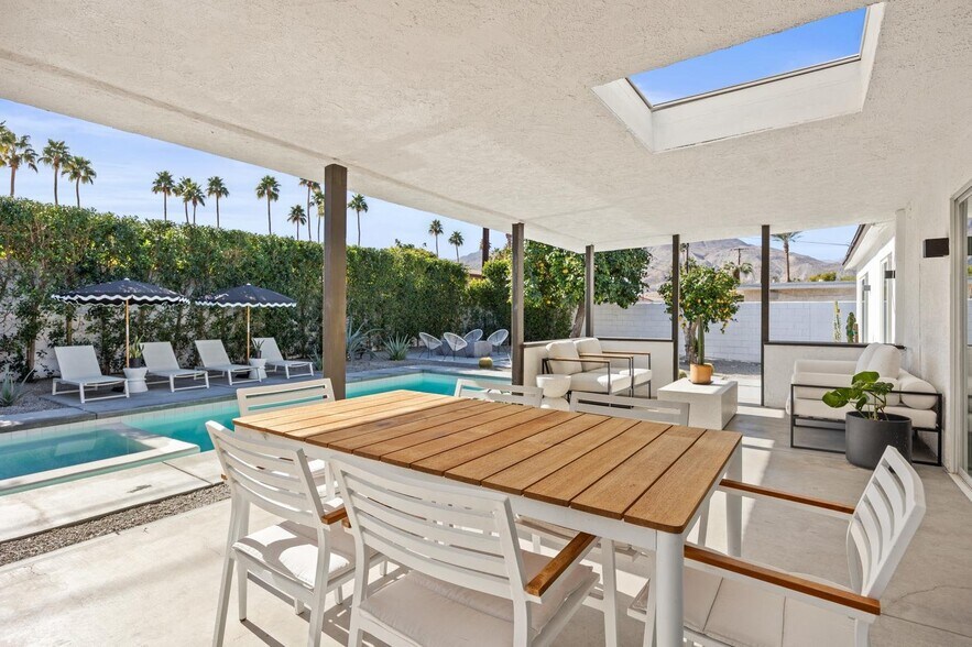 Building Photo - 73125 Guadalupe Ave