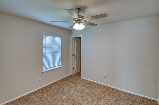 Building Photo - 3232 Mt Nebo Dr