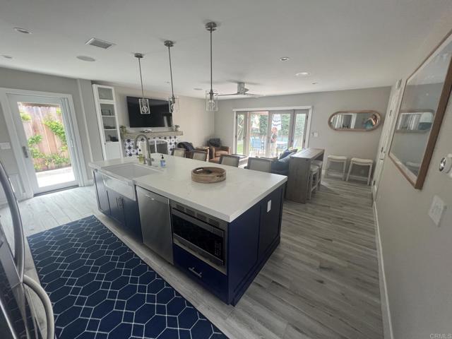 Building Photo - 250 Avenida Monterey