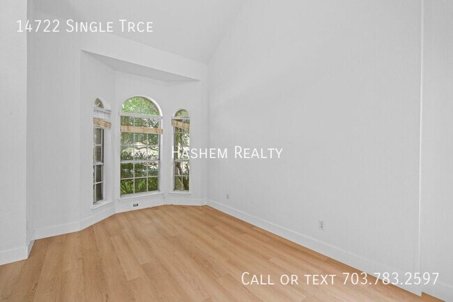 Building Photo - 14722 Single Trce