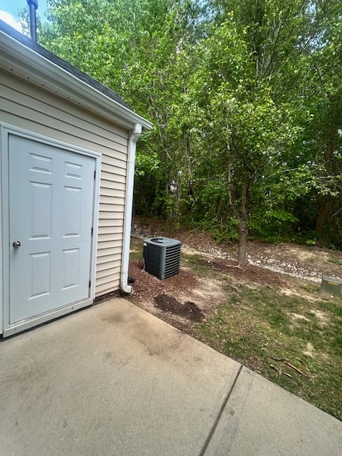 Building Photo - 408 Bayou Ct