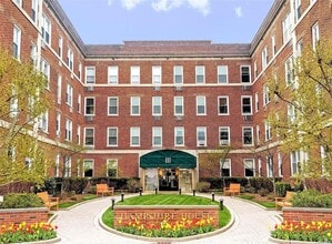 Building Photo - 111 7th St