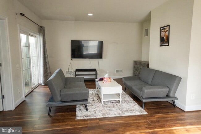 Building Photo - 22279 Rampsbeck Terrace