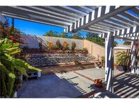 Building Photo - 9 Sandalwood