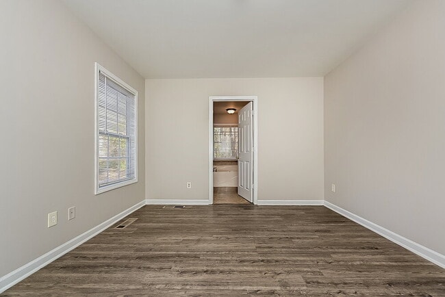 Building Photo - 7022 S Nottingham Rd