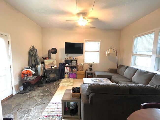 Building Photo - Available for the 2026-2027 lease term.