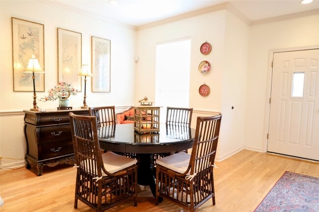 Building Photo - 17719 Brair Arbor