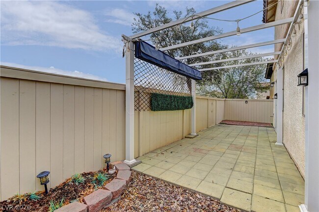 Building Photo - 1052 Coronado Peak Ave